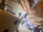 Retoucherie réparation et modifier les vêtements et... - Miniature